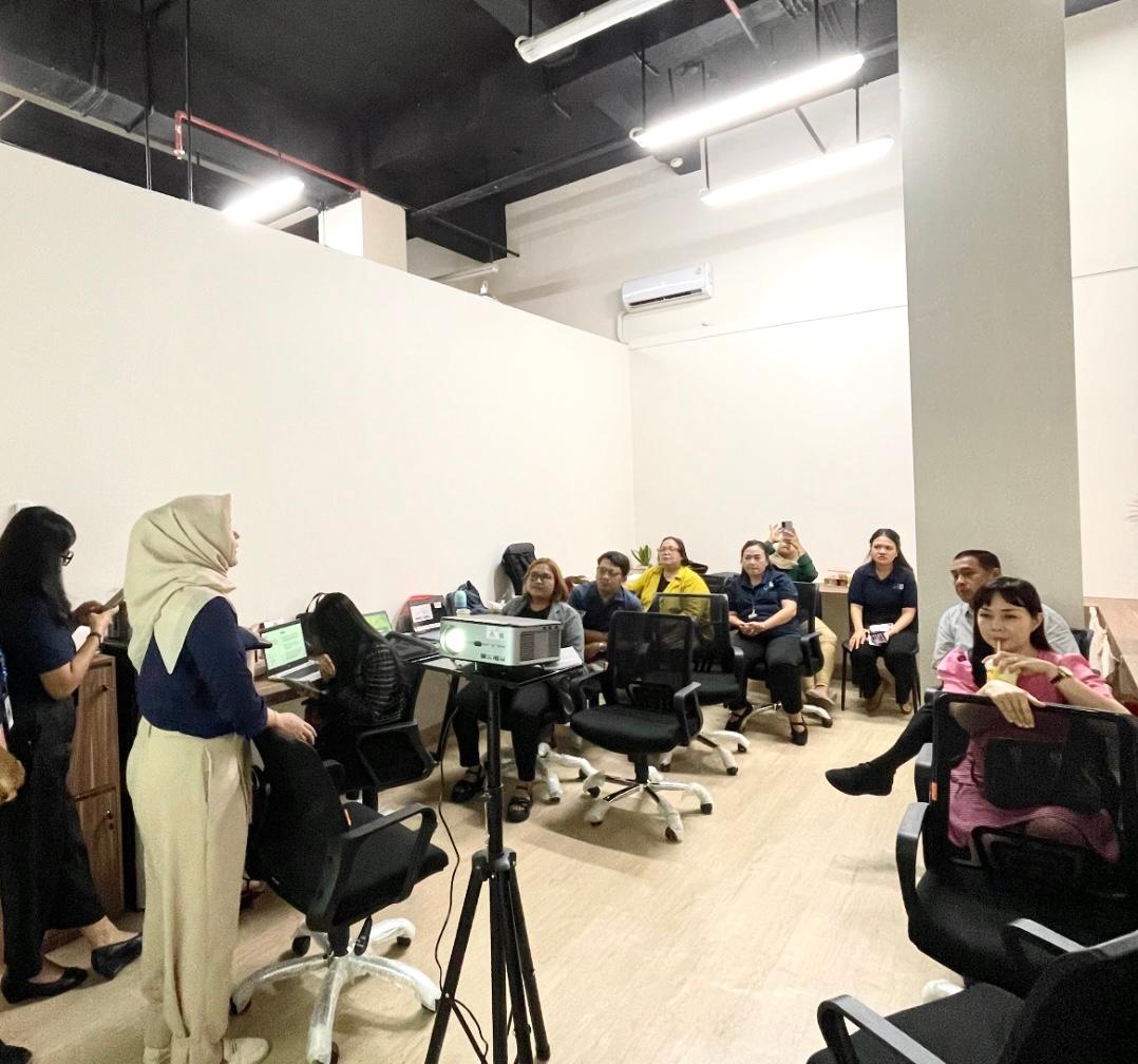 Real estate agents in meeting