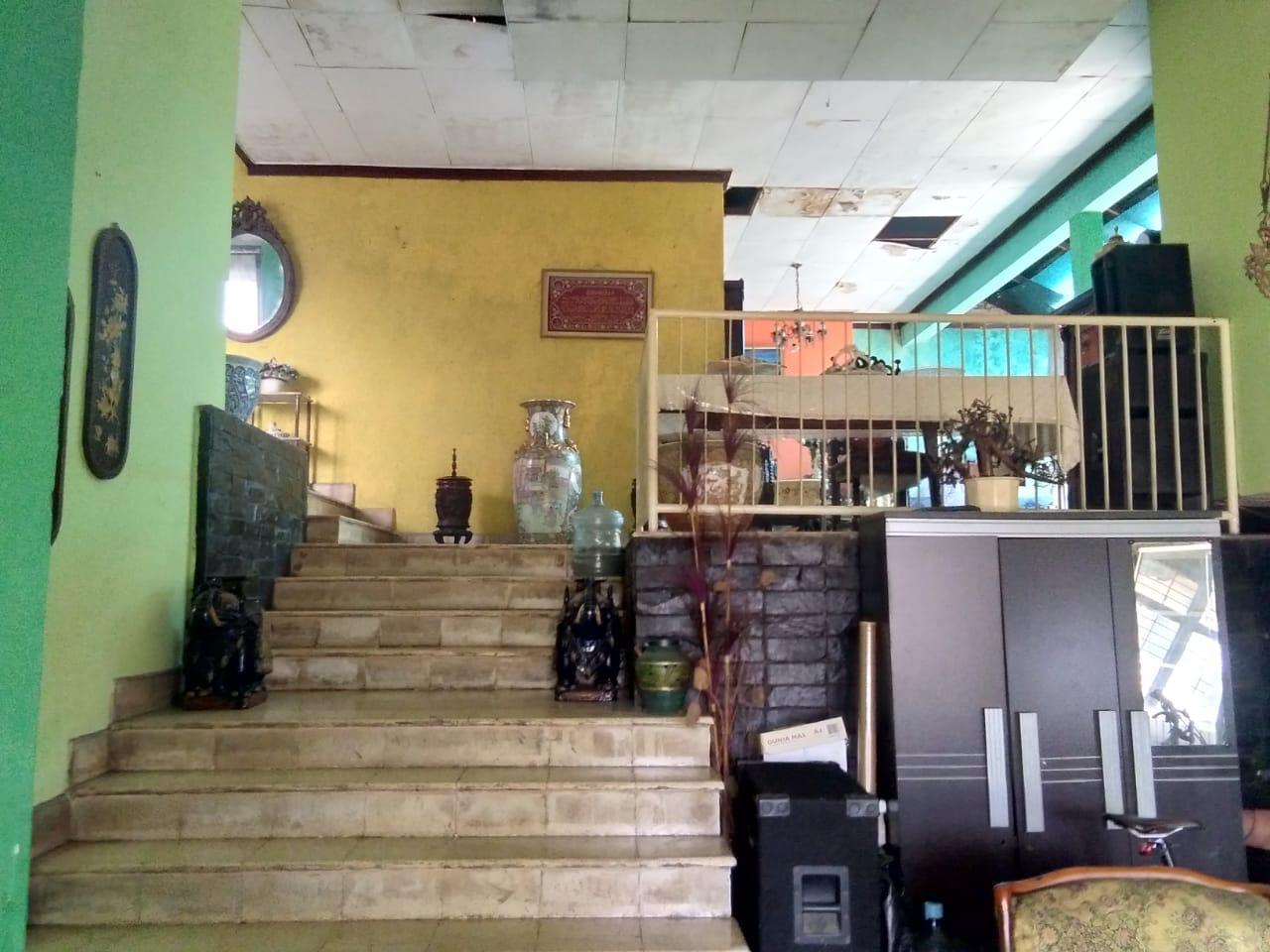 Dijual Murah Rumah Tua Hitung Tanah Tebet Barat Raya, Jakarta Selatan