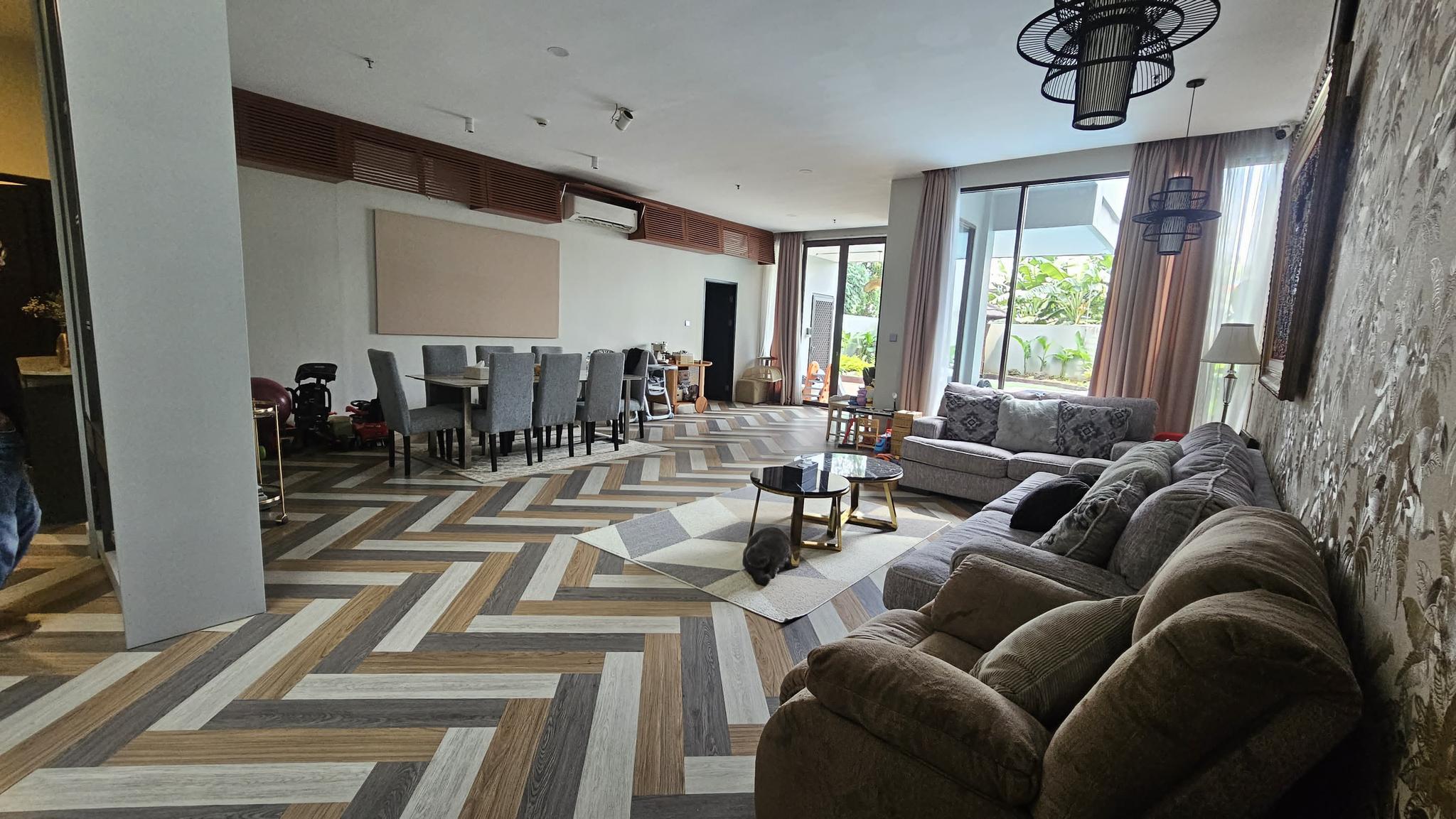 Dijual Cepat Furnished Townhouse Essence Darmawangsa Jaksel