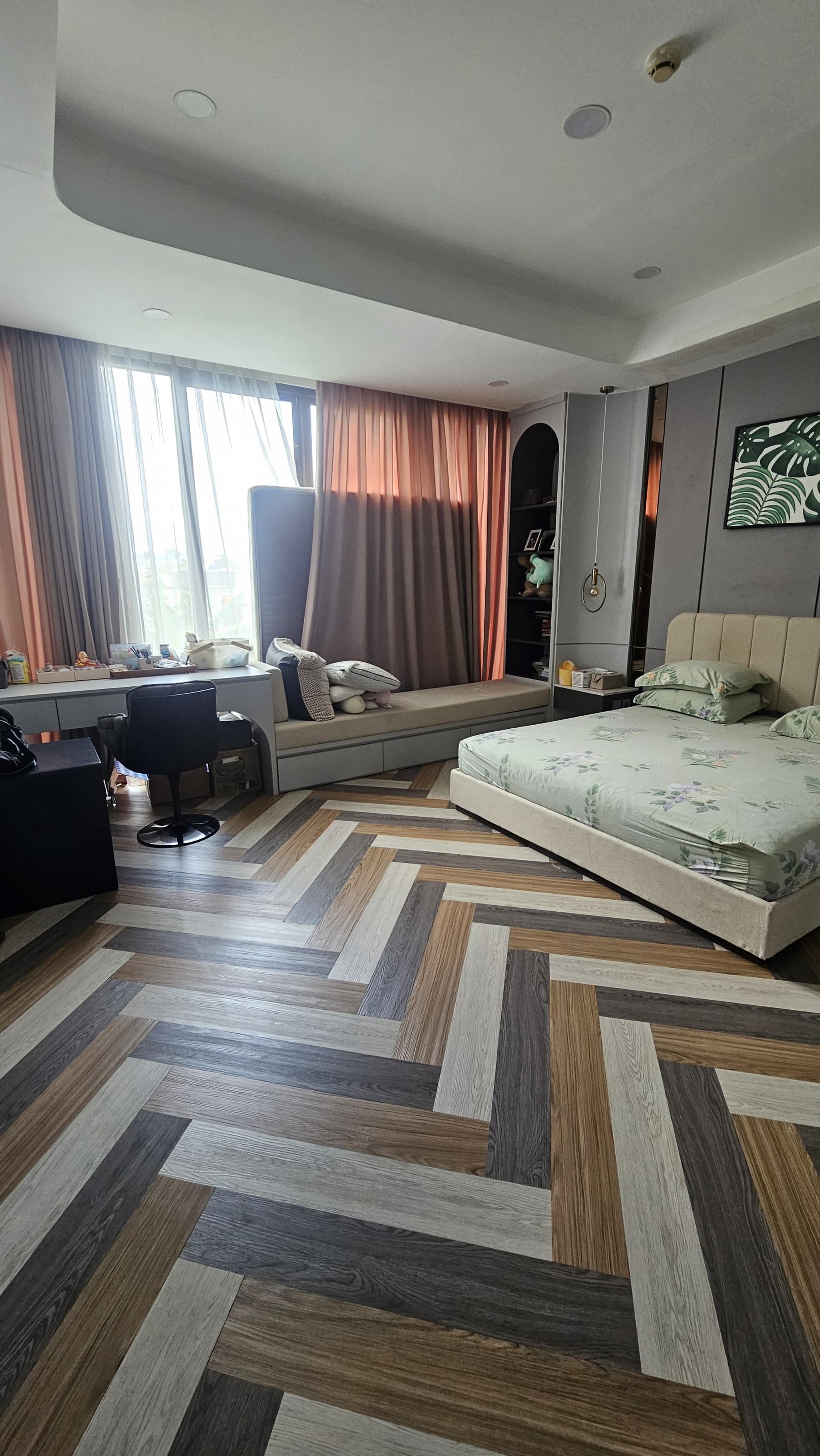 Dijual Cepat Furnished Townhouse Essence Darmawangsa Jaksel