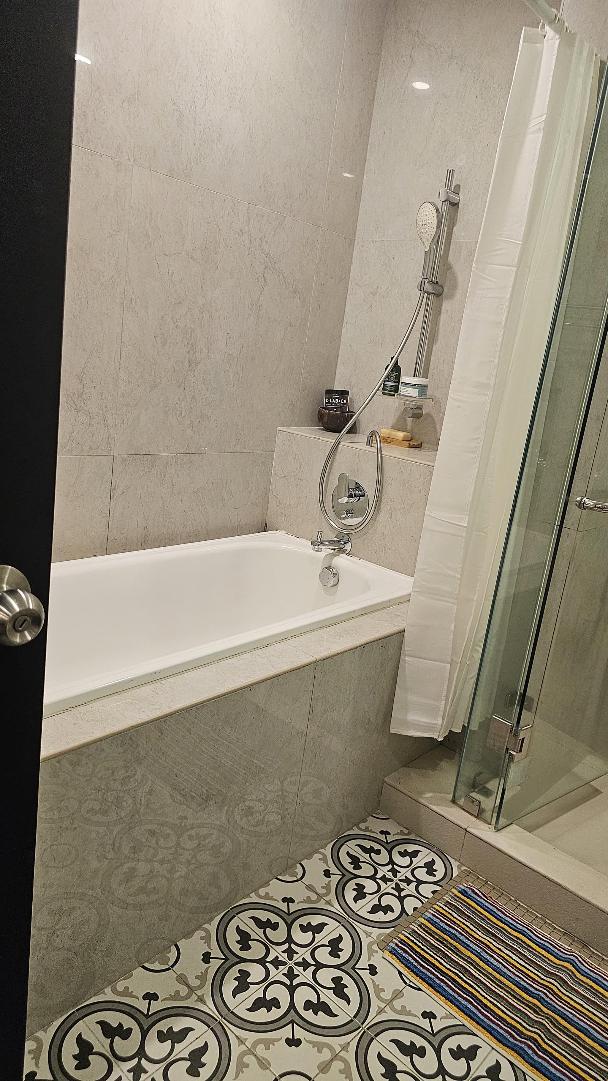 Dijual Cepat Furnished Townhouse Essence Darmawangsa Jaksel