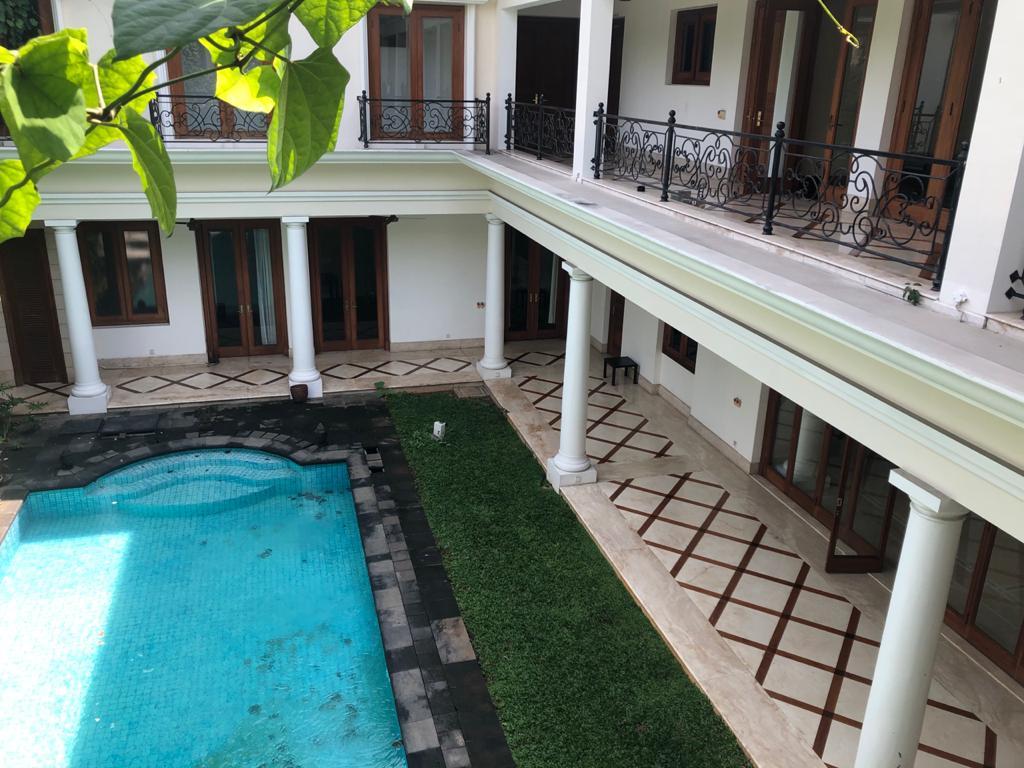 Rumah bagus Scbd & widya chandra area Keb.Baru
