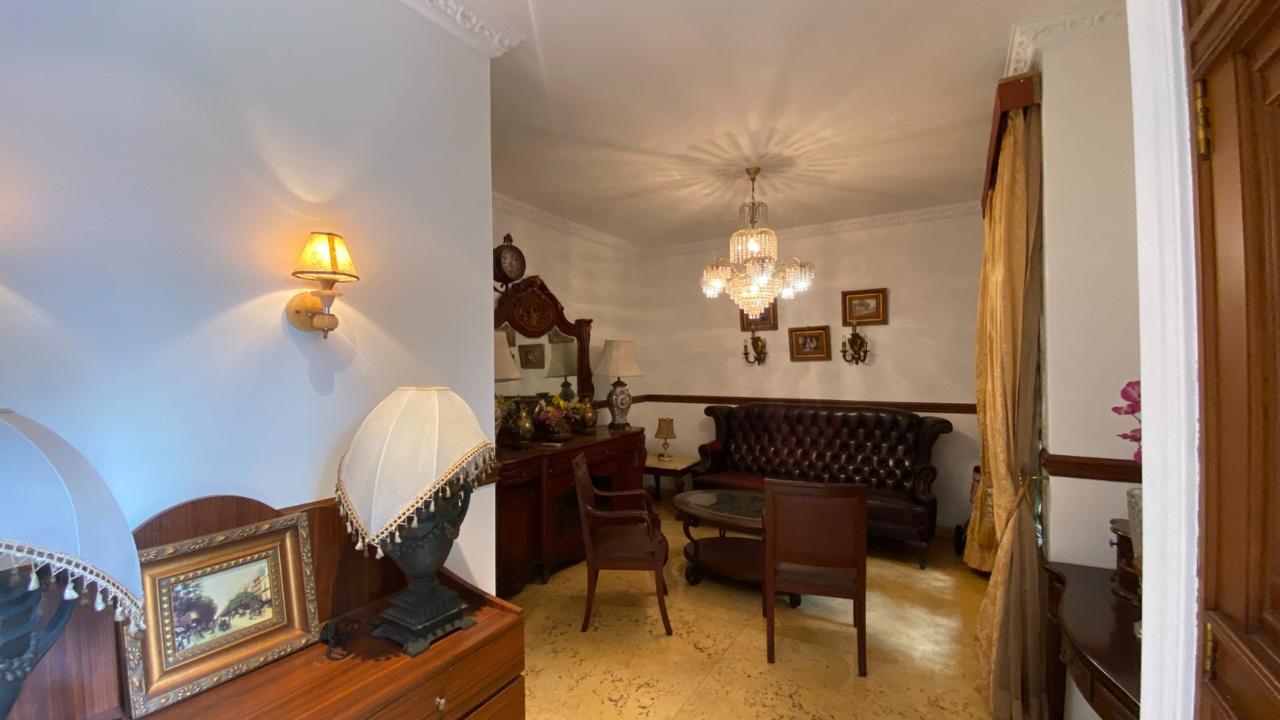 Dijual Rumah di Pondok Indah~ furnished ~ Harga Njop~