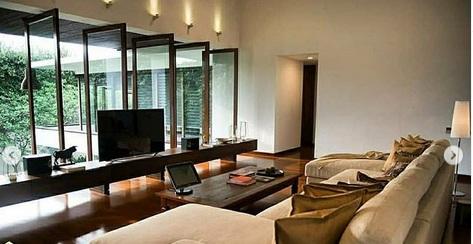 PONDOK INDAH - (FOR SALE) : RUMAH MEWAH, HIGH SPEC, DESIGNED BY ANDRA MATIN 