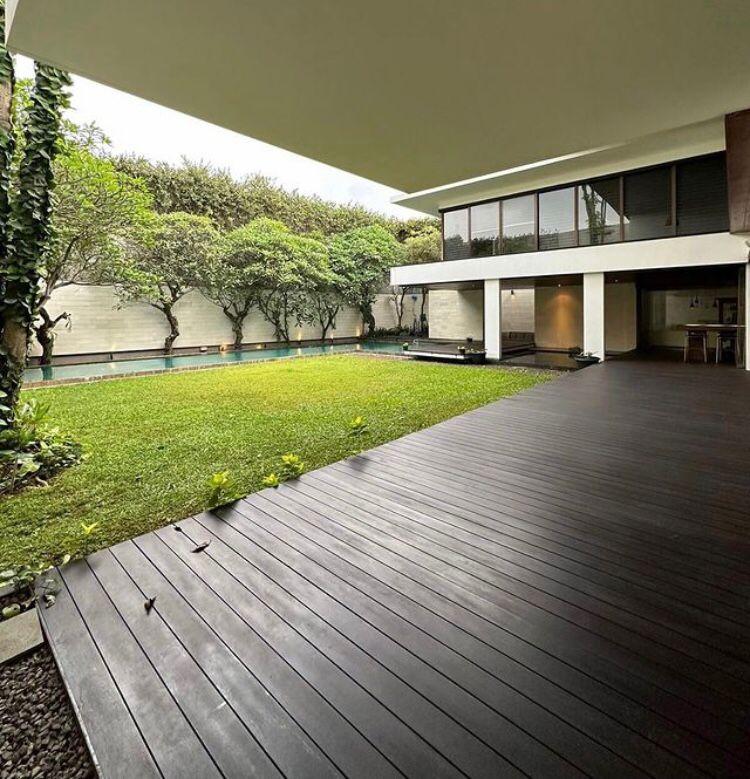PONDOK INDAH - (FOR SALE) : RUMAH MEWAH, HIGH SPEC, DESIGNED BY ANDRA MATIN 
