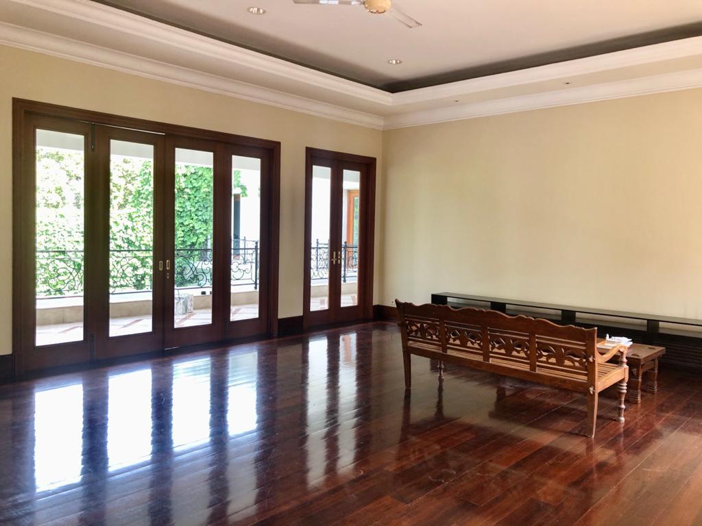 Dijual Rumah bagus Scbd & widya chandra area Keb.Baru