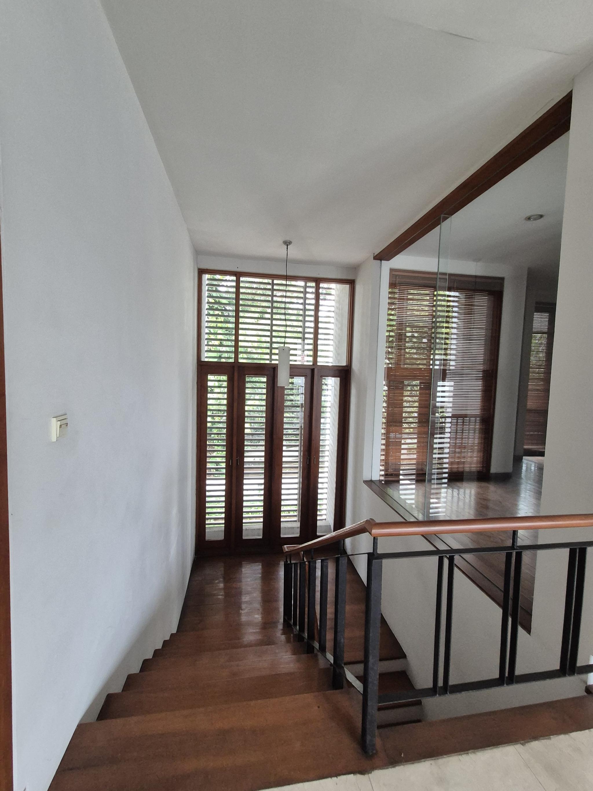 For sale Modern tropical house di Senopati area, Kebayoran Baru