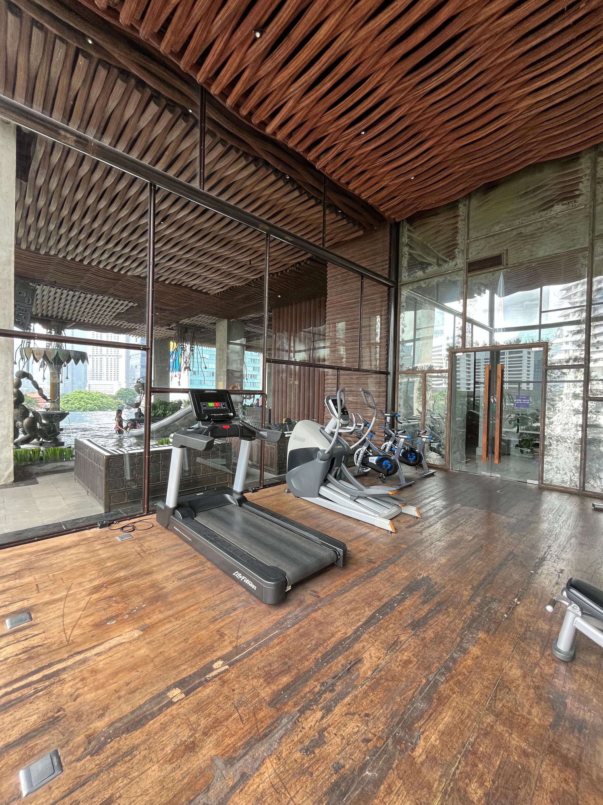 Disewakan apartemen prime area di sudirman suites dekat dengan MRT, Mall, dan perkantoran