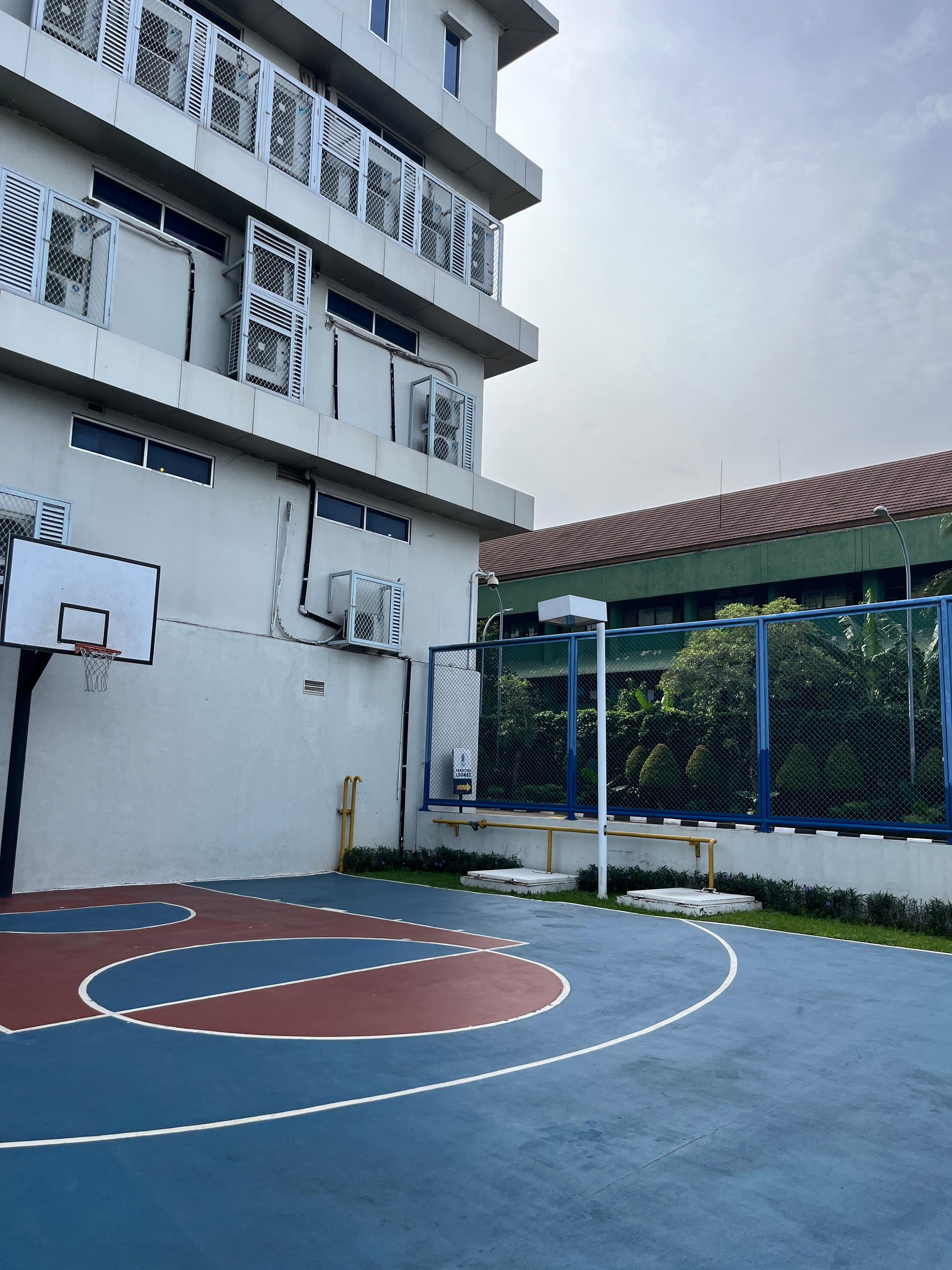 Disewakan apartemen prime area di capitol park salemba
