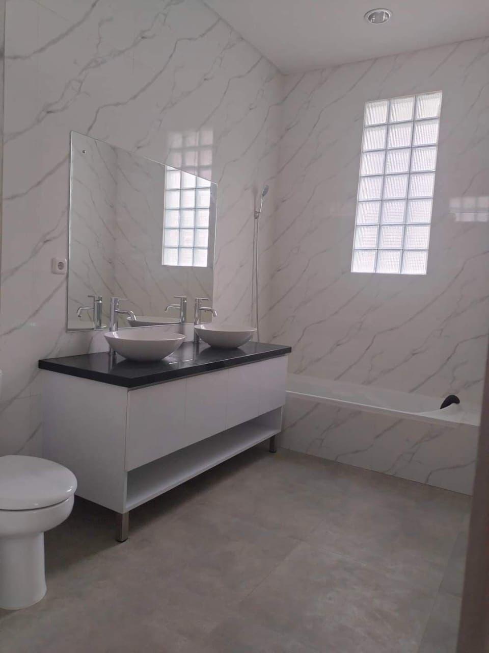 Available House FOR RENT at Kemang