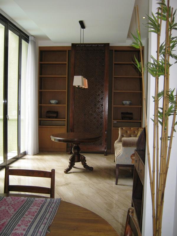 Disewa Rumah di Kemang Timur Jakarta  ~ Semi Furnished ~