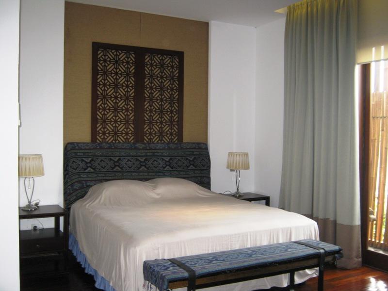 Disewa Rumah di Kemang Timur Jakarta  ~ Semi Furnished ~