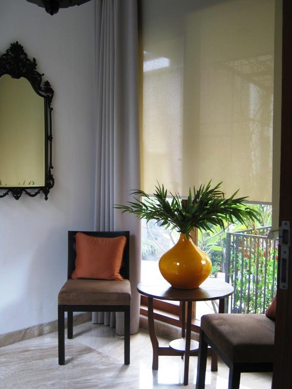 Disewa Rumah di Kemang Timur Jakarta  ~ Semi Furnished ~