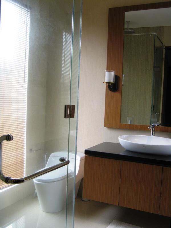 Disewa Rumah di Kemang Timur Jakarta  ~ Semi Furnished ~