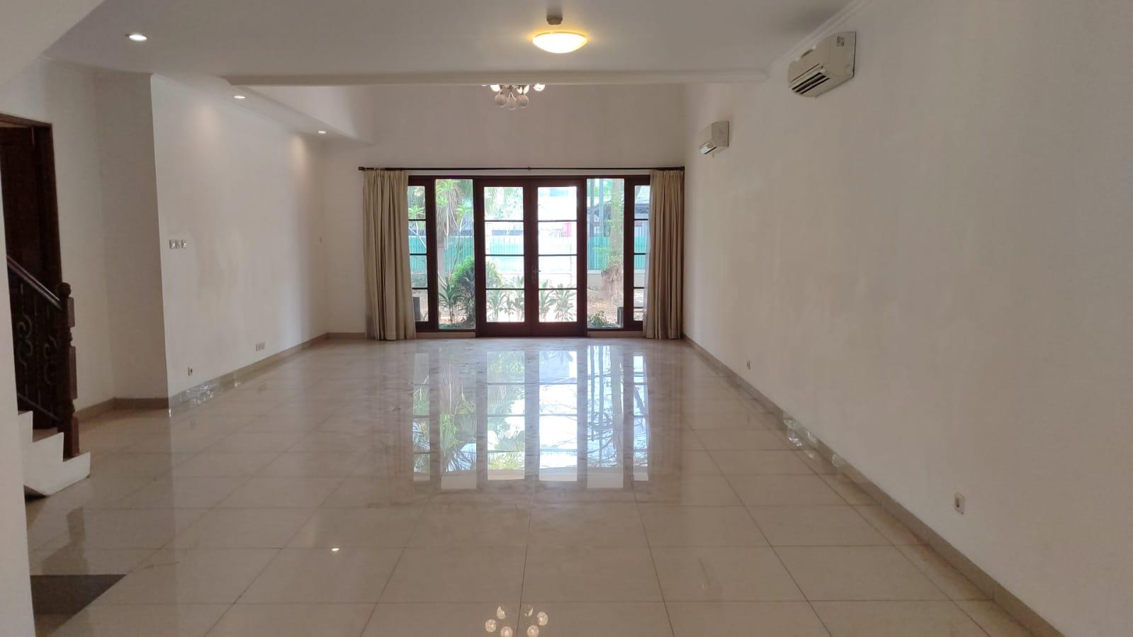 Disewakan rumah di Ampera bisa buat kantor