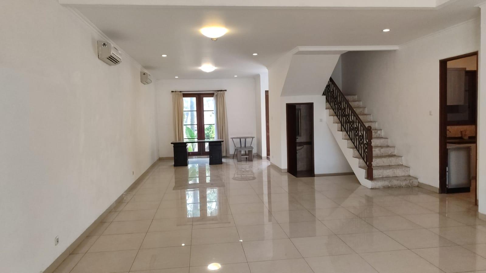 Disewakan rumah di Ampera bisa buat kantor