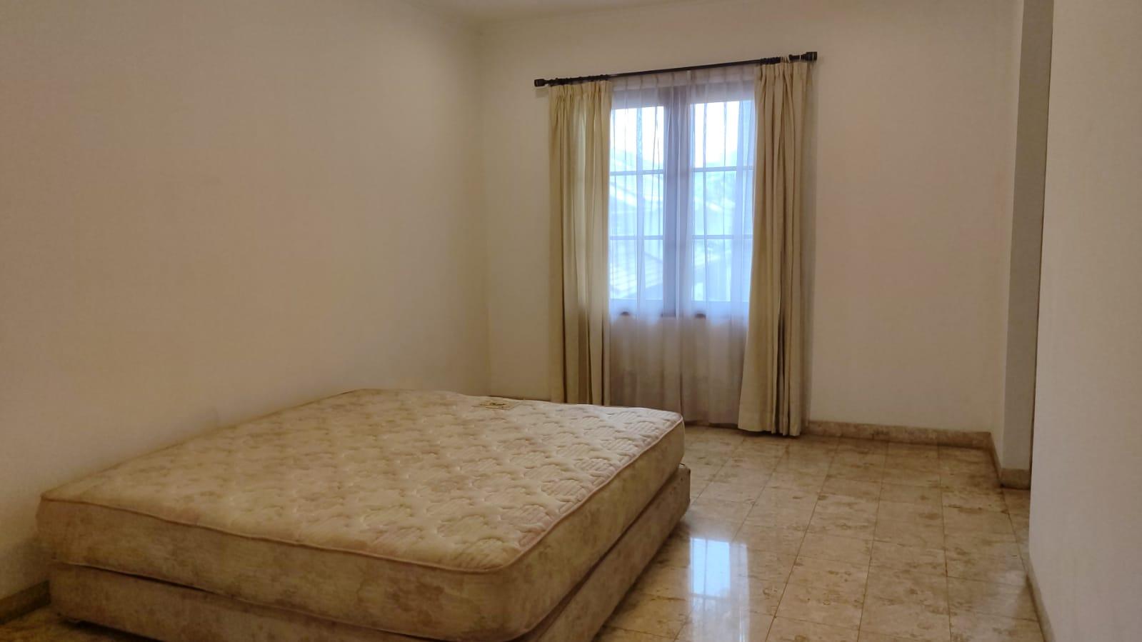 Disewakan rumah di Ampera bisa buat kantor