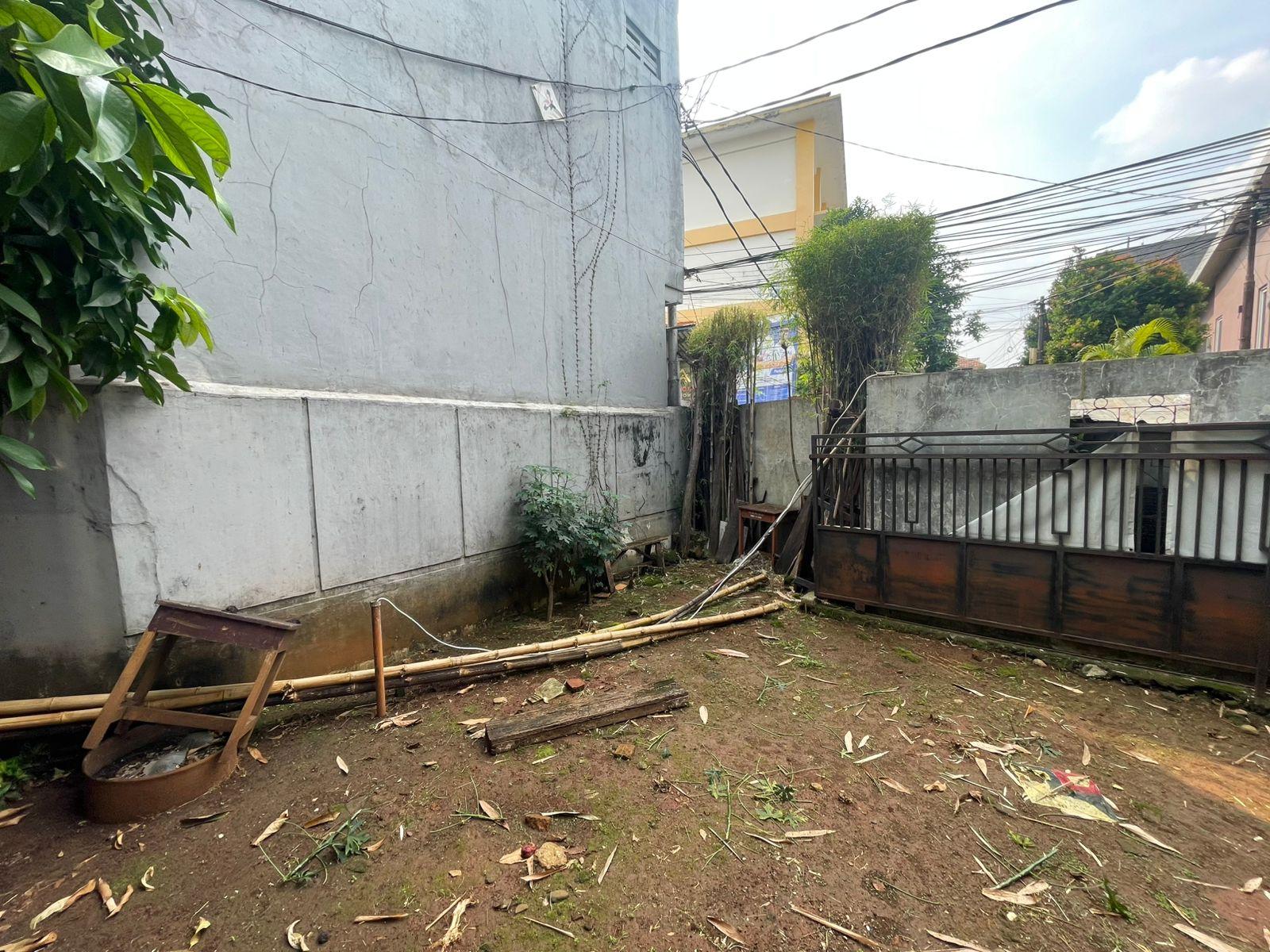 Dijual Rumah Tahun 80an Hitung Tanah Cipete Jakarta Selatan