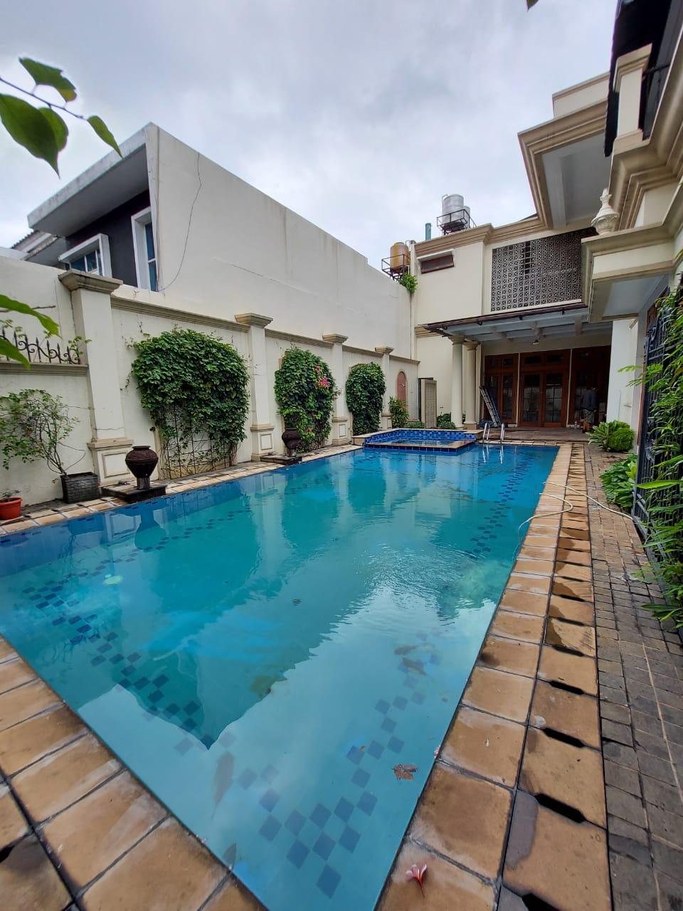 Disewa  Rumah 2 lantai siap huni Pondok Indah