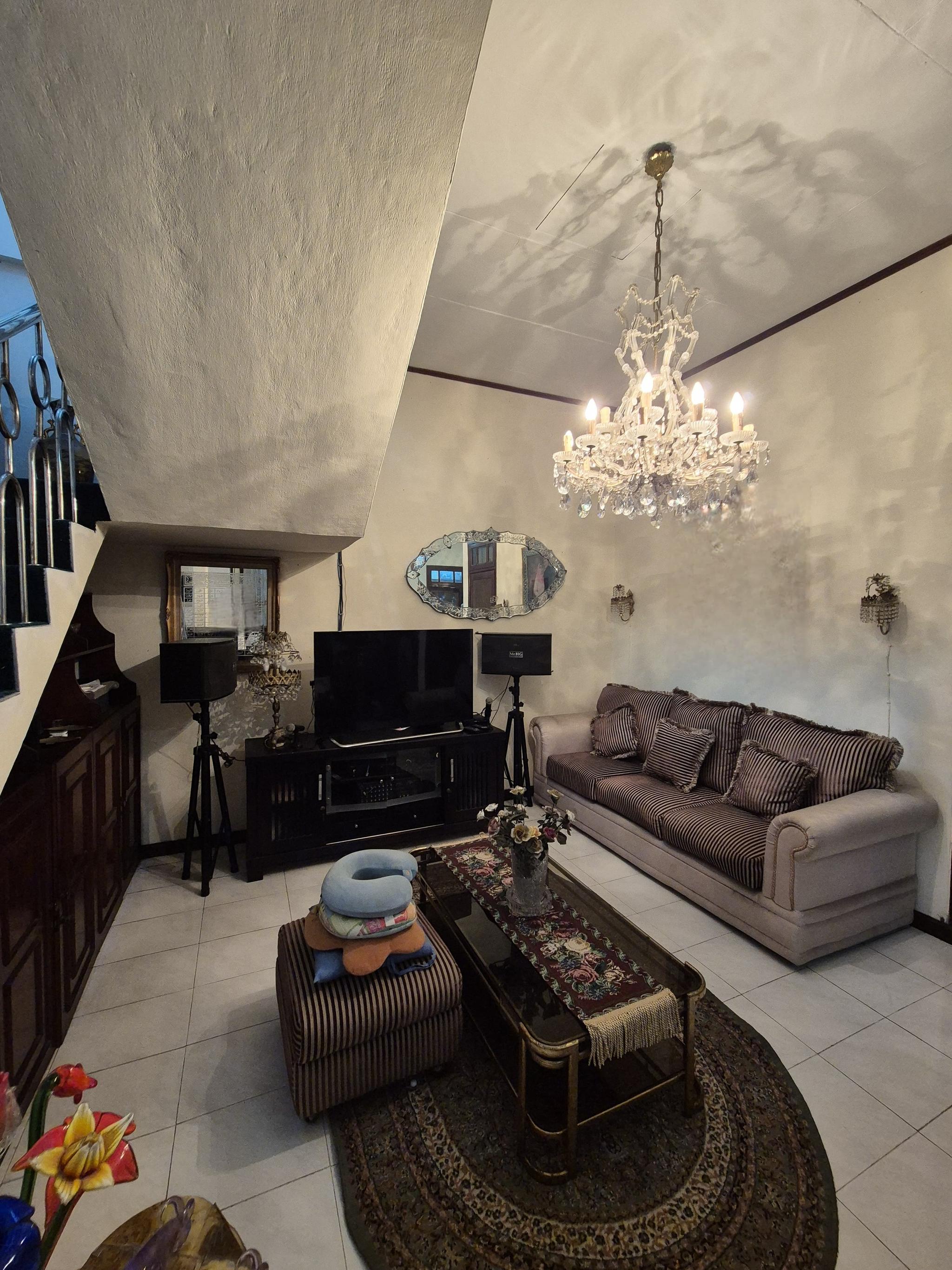 For sale rumah terawat 2 lantai di SCBD area keb baru