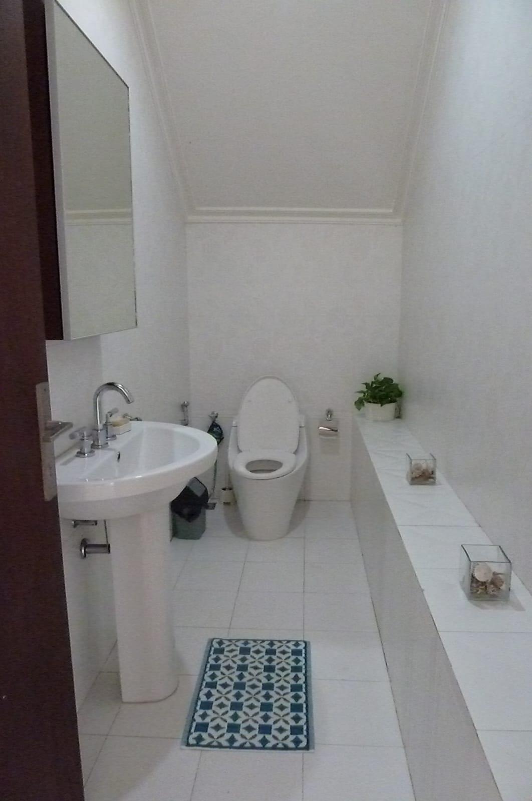 Disewakan rumah di Ampera, Kemang