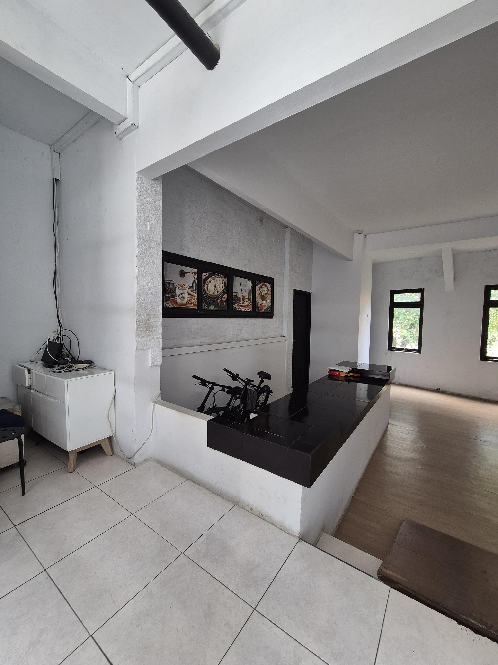For sale 5 ruko gandeng zonasi komersial kebayoran baru
