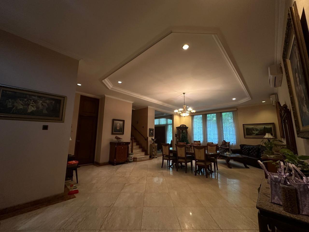 Dijual Rumah Sangat Strategis Kebayoran Baru Jaksel