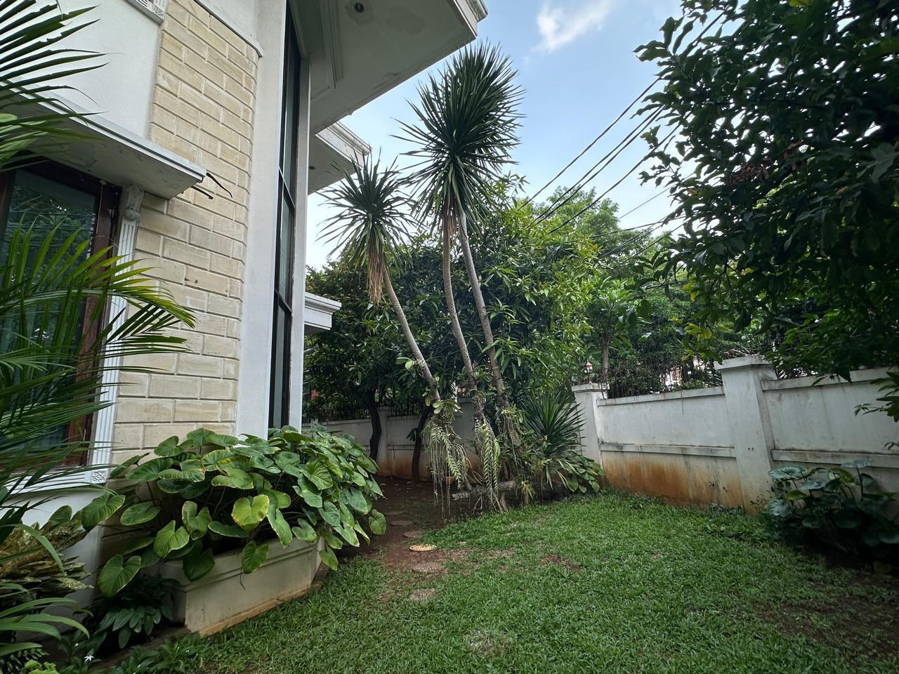 Dijual Rumah Sangat Strategis Kebayoran Baru Jaksel