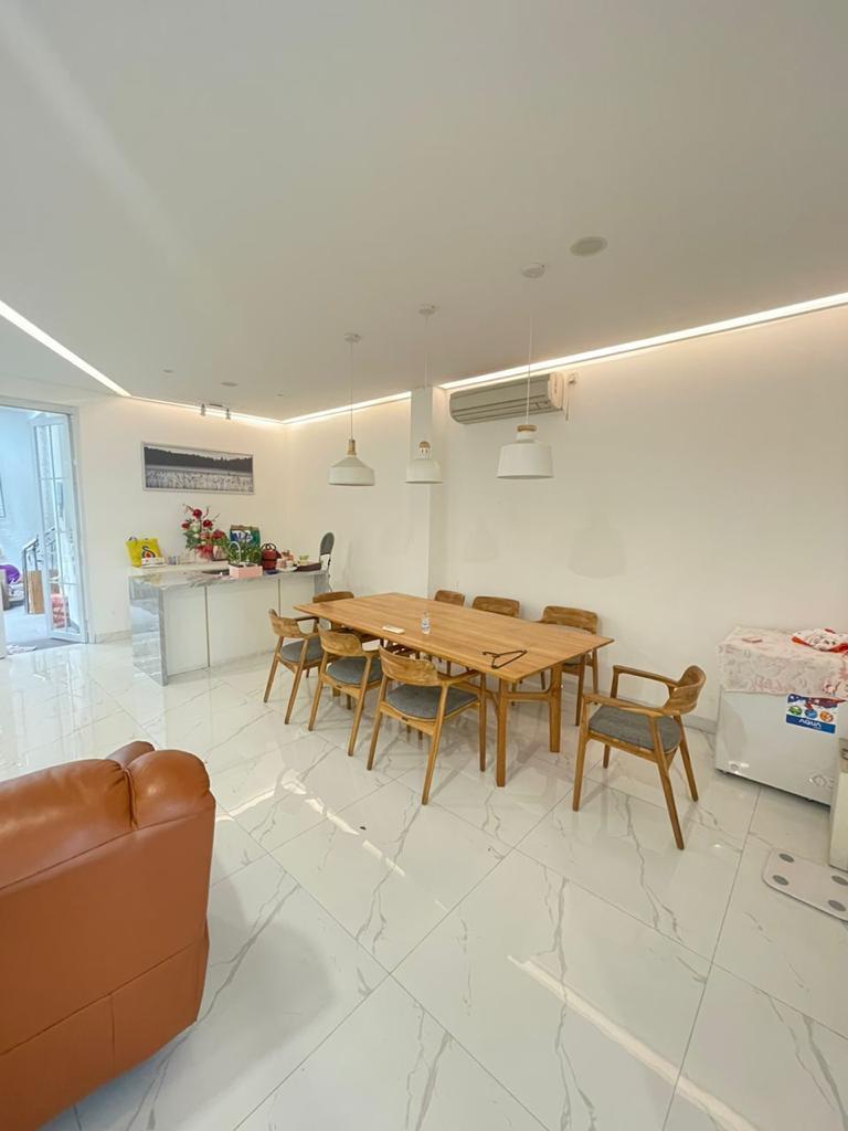 Dijual Rumah Golf Lake Residence Jakarta Barat