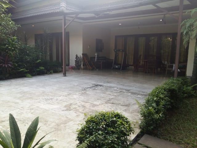 Dijual Rumah Pejaten Jakrta Selatan
