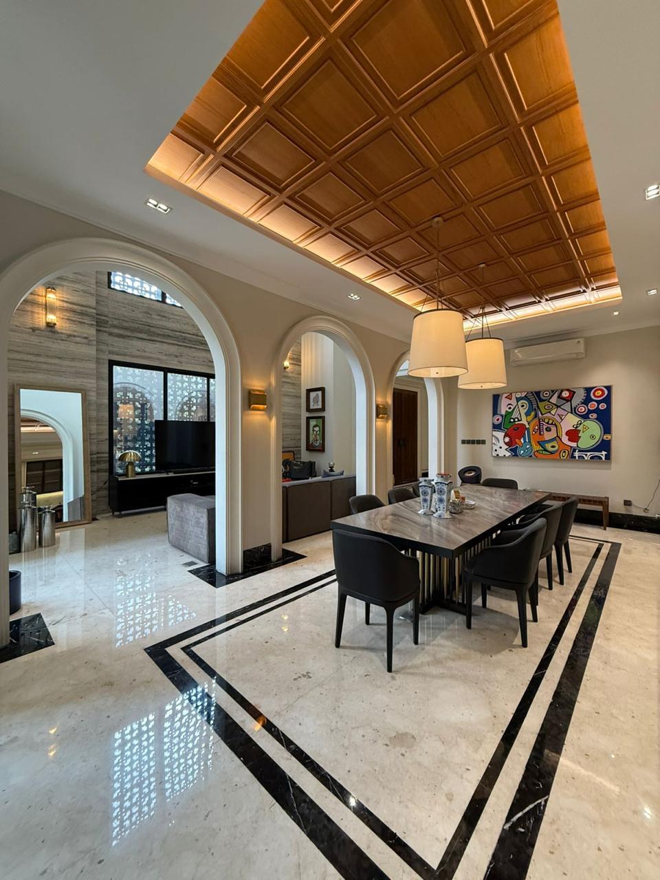 Rumah siap huni di Veteran dengan private swimming pool