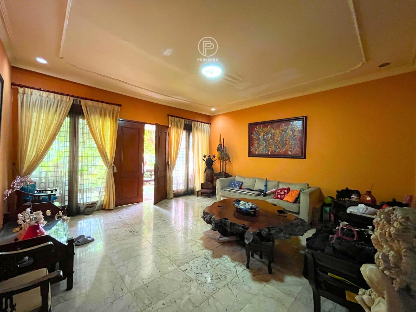 Dijual rumah hitung tanah di Pejaten Barat Jaksel