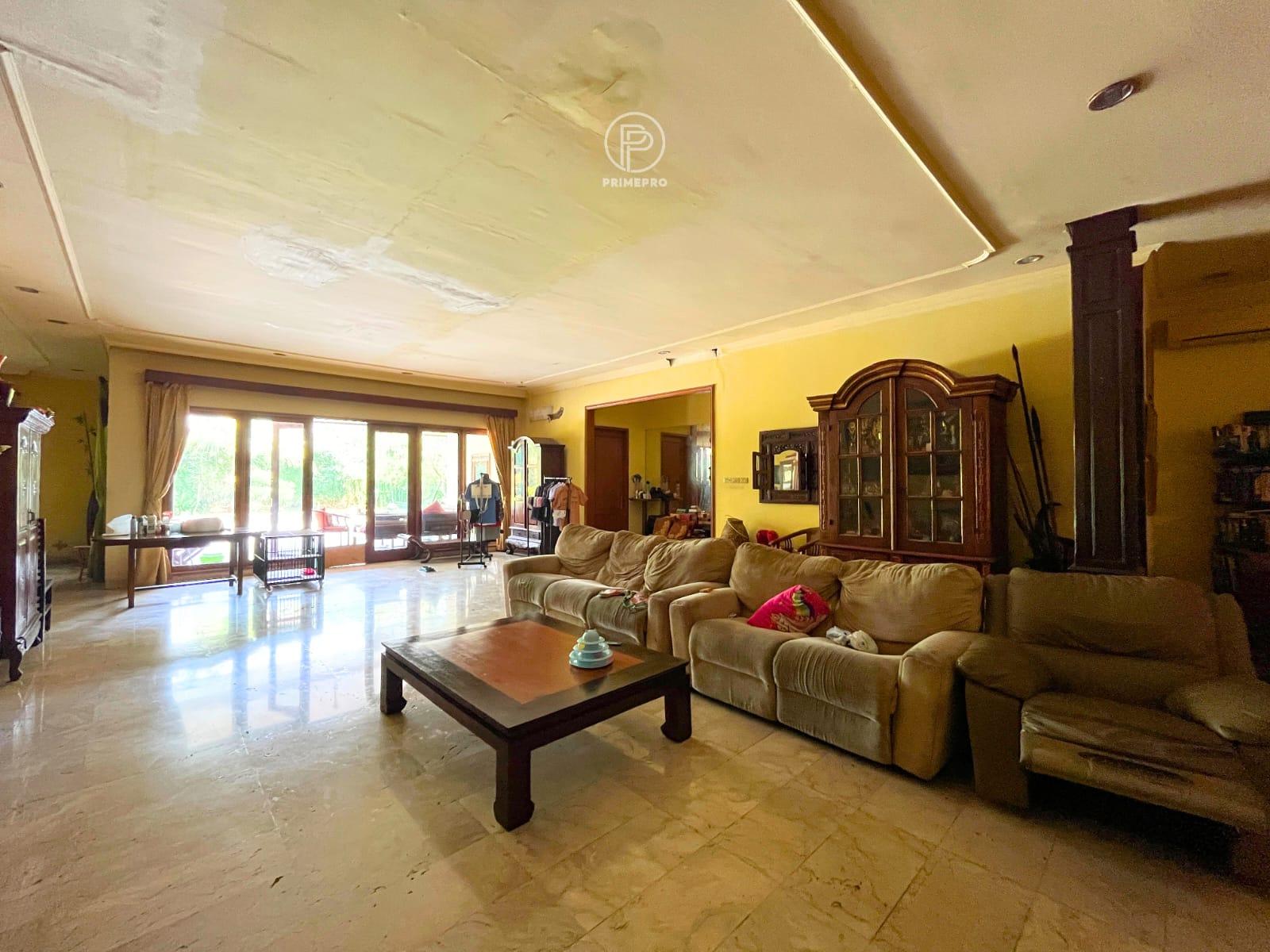Dijual rumah hitung tanah di Pejaten Barat Jaksel