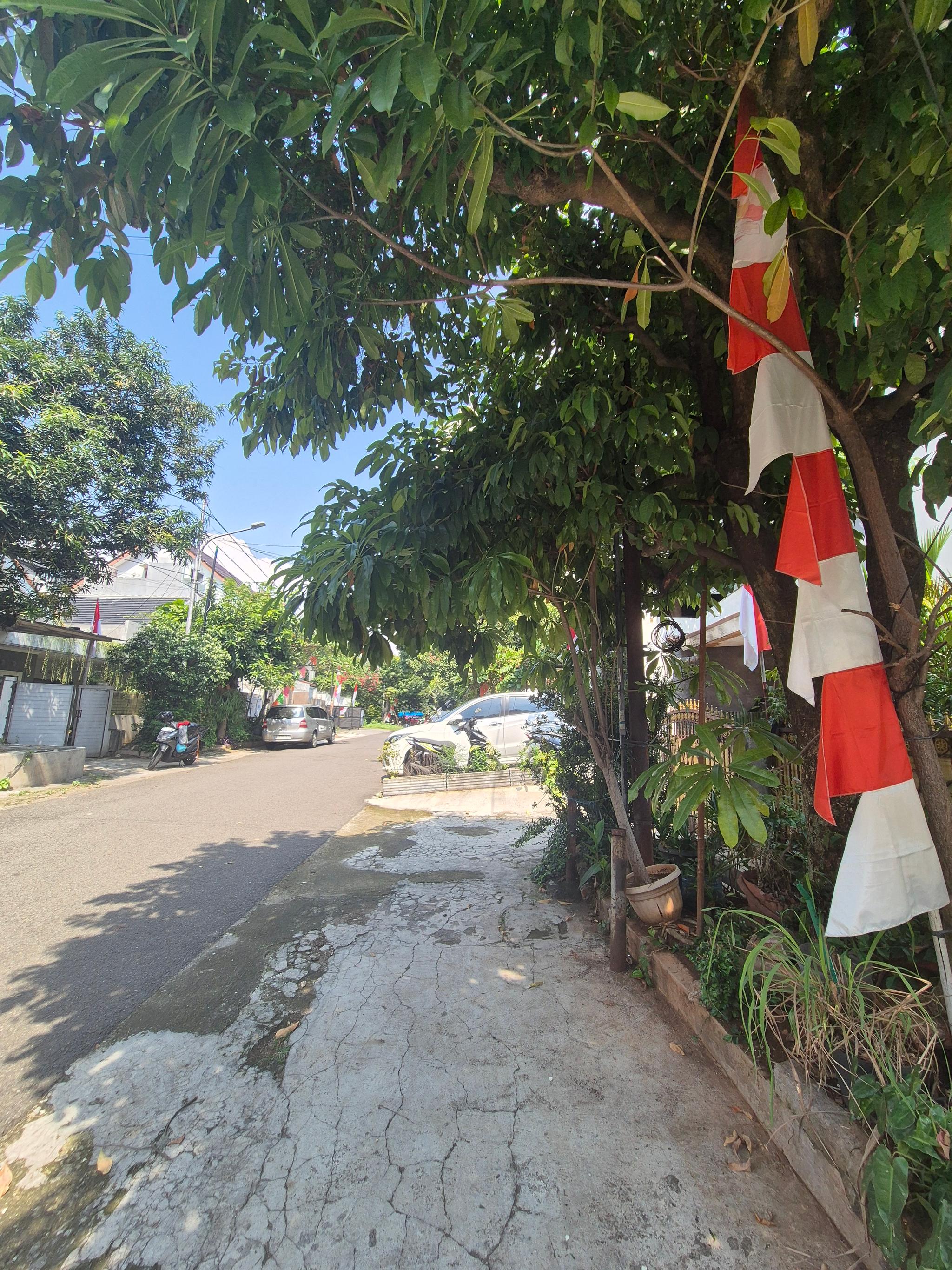 For sale rumah hitung tanah komplek kebayoran baru