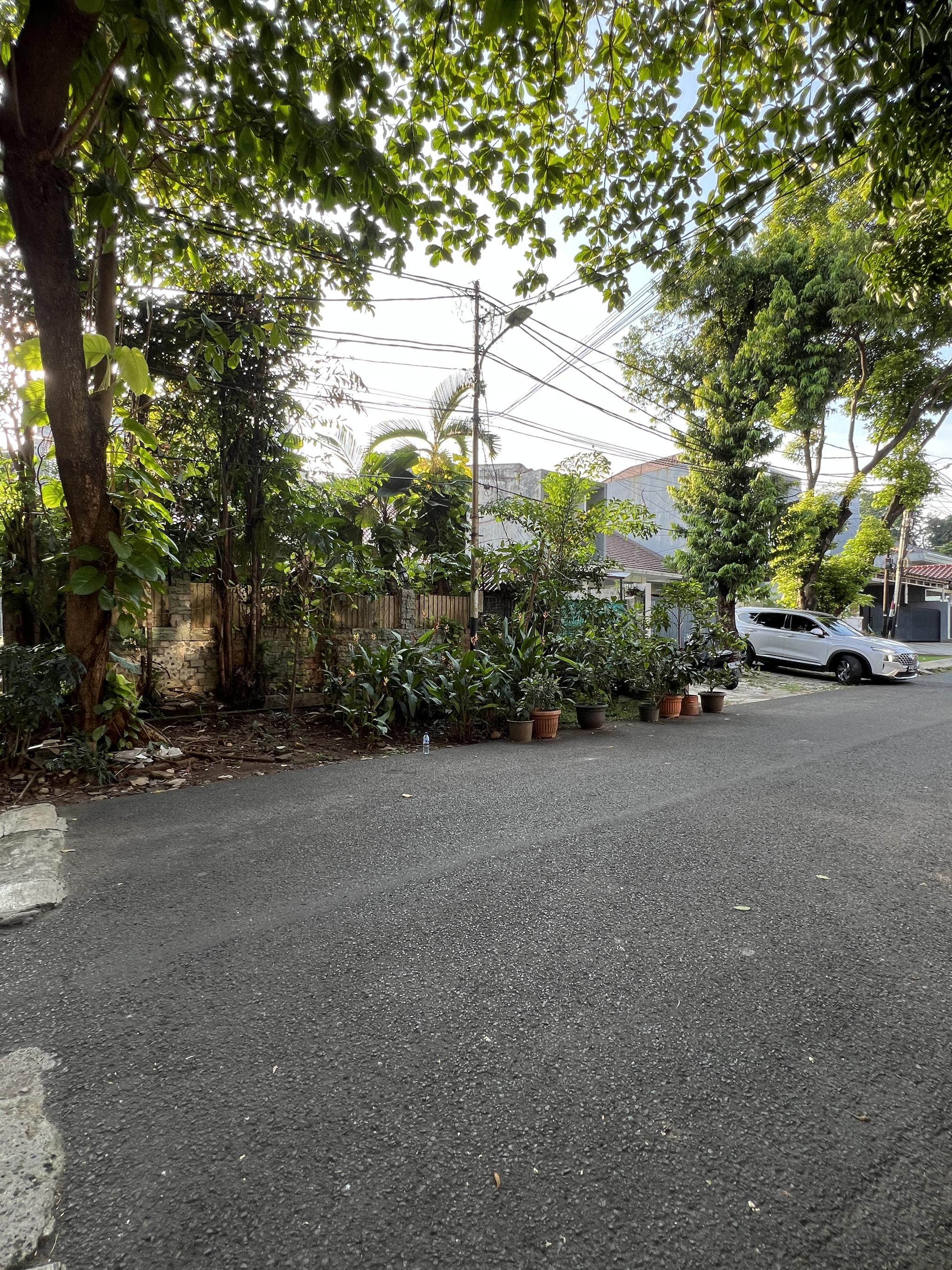 For sale rumah lama hitung tanah di scbd Kebayoran Baru