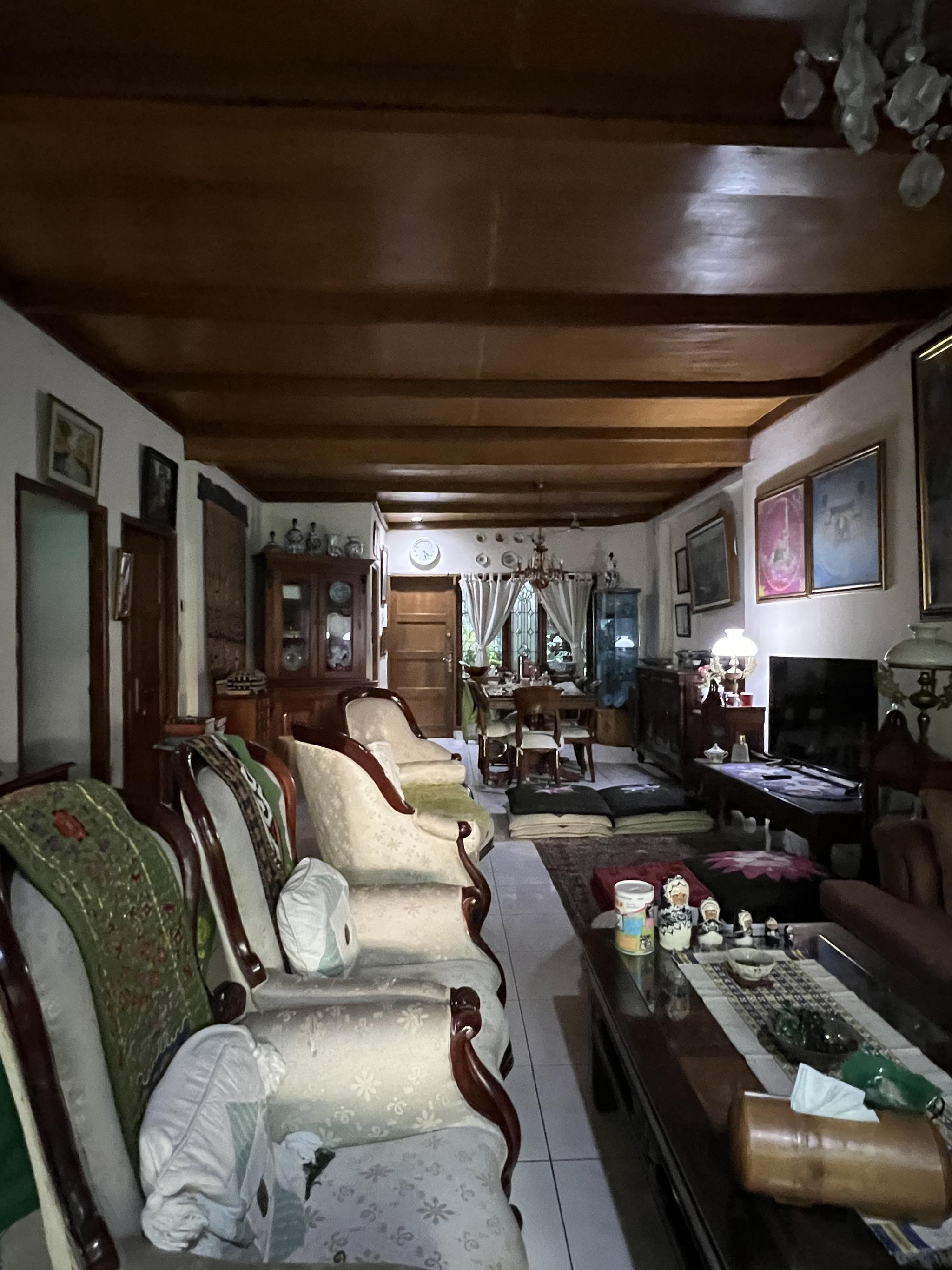 For sale rumah lama hitung tanah di scbd Kebayoran Baru