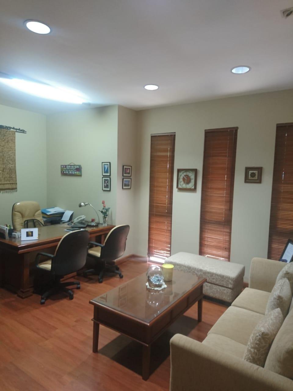 Dijual Rumah Kantor Semi Furnished Kemang Utara 