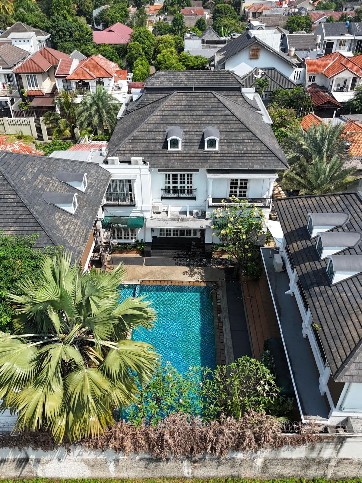 For Sale Lux American Classic Home Cirendeu Tangsel