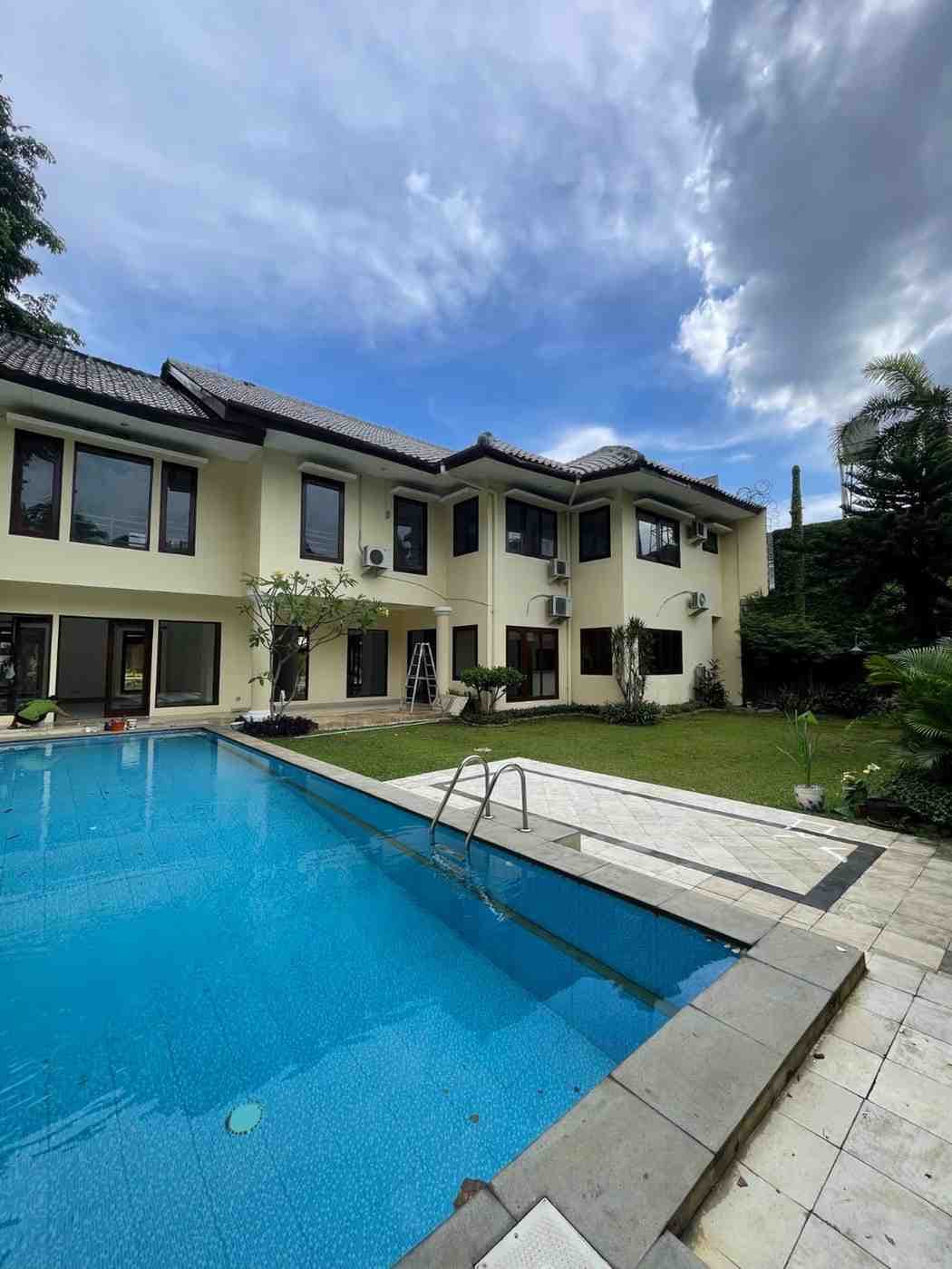 Disewakan rumah di Pejaten Jaksel