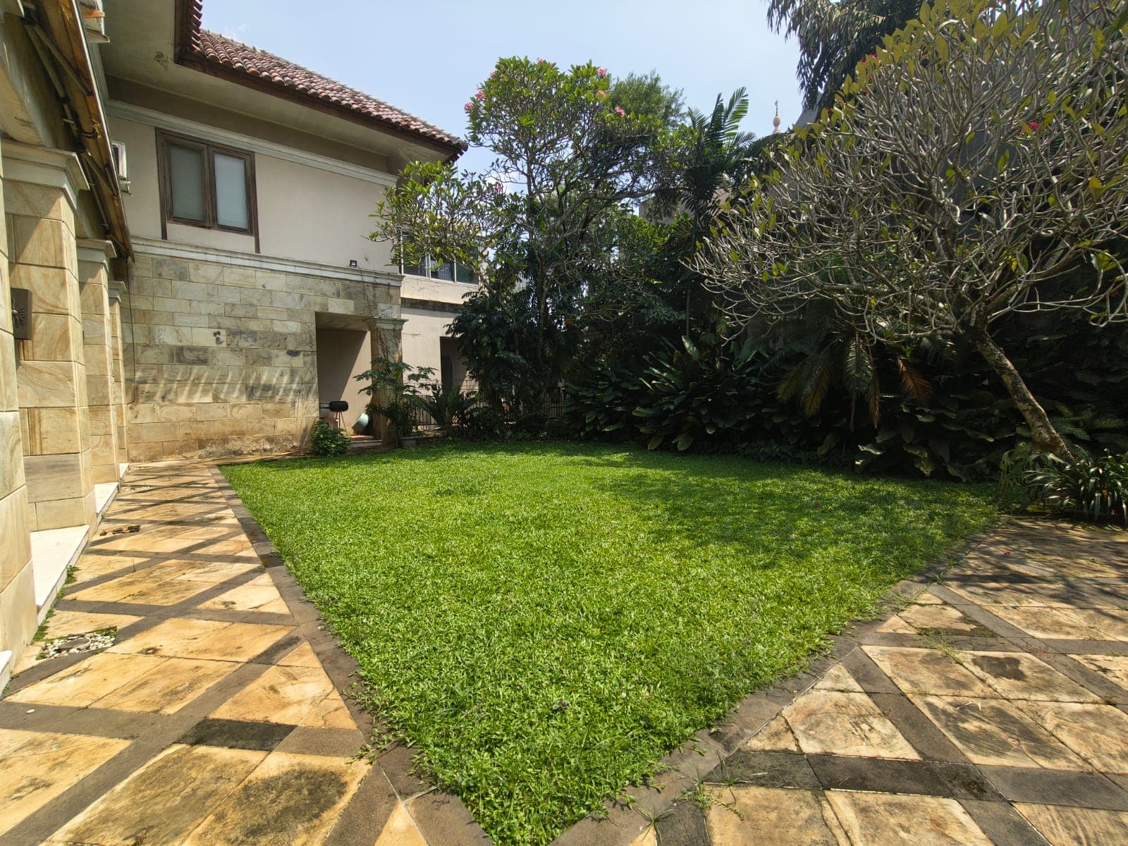 EXCLUSIVE LISTING – Ragunan, JAKARTA SELATAN