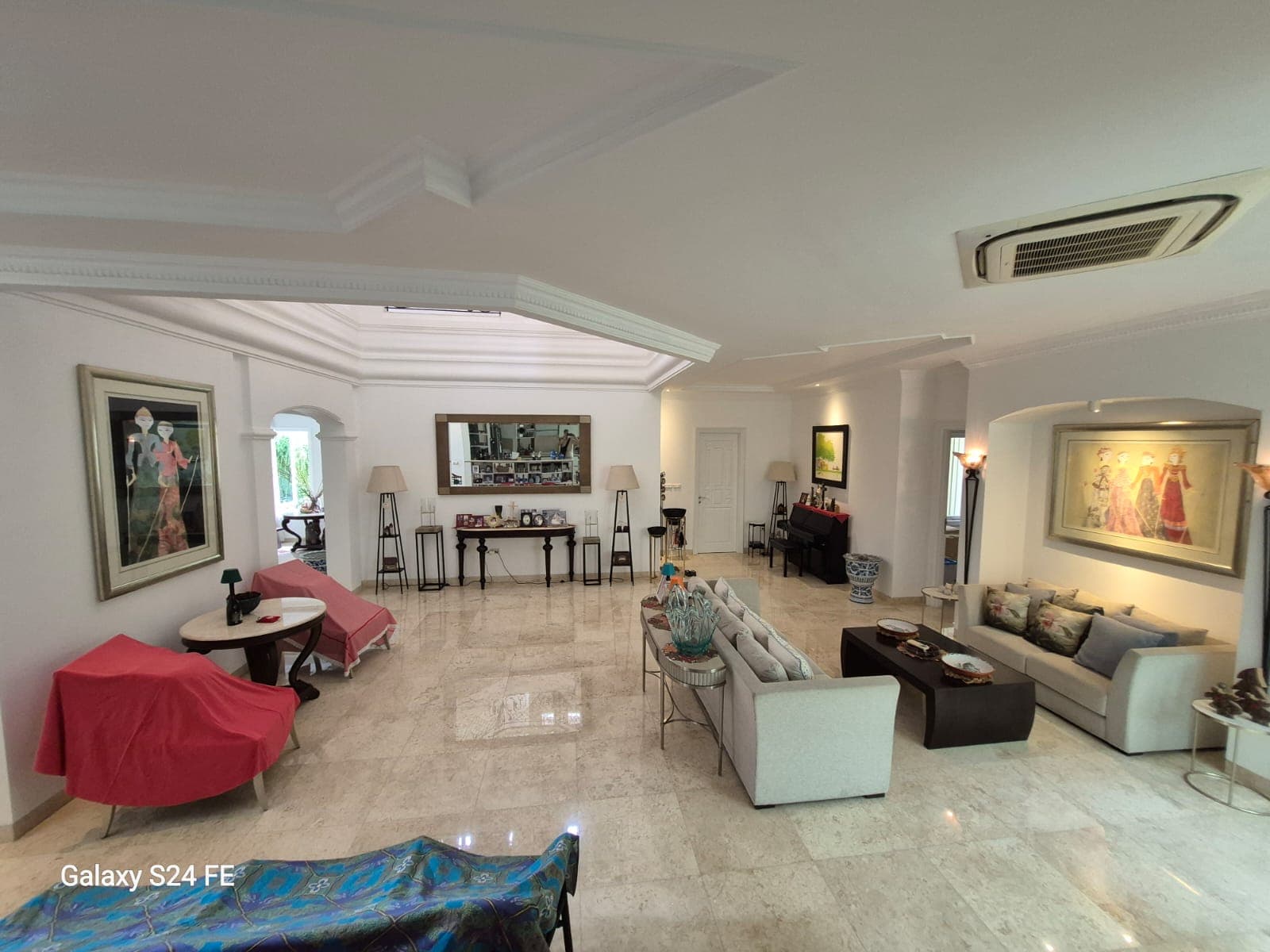 FOR SALE – LUXURY HOUSE @ PONDOK INDAH