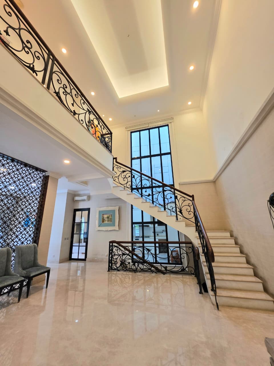 For Sale Rumah Modern Classic Kebayoran Baru