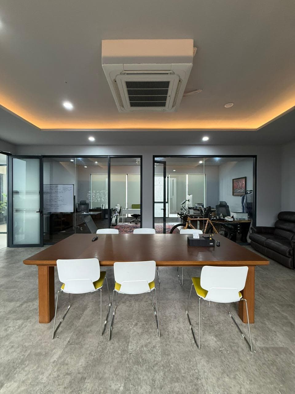 DIJUAL MINI BUILDING SENOPATI JAKARTA SELATAN
