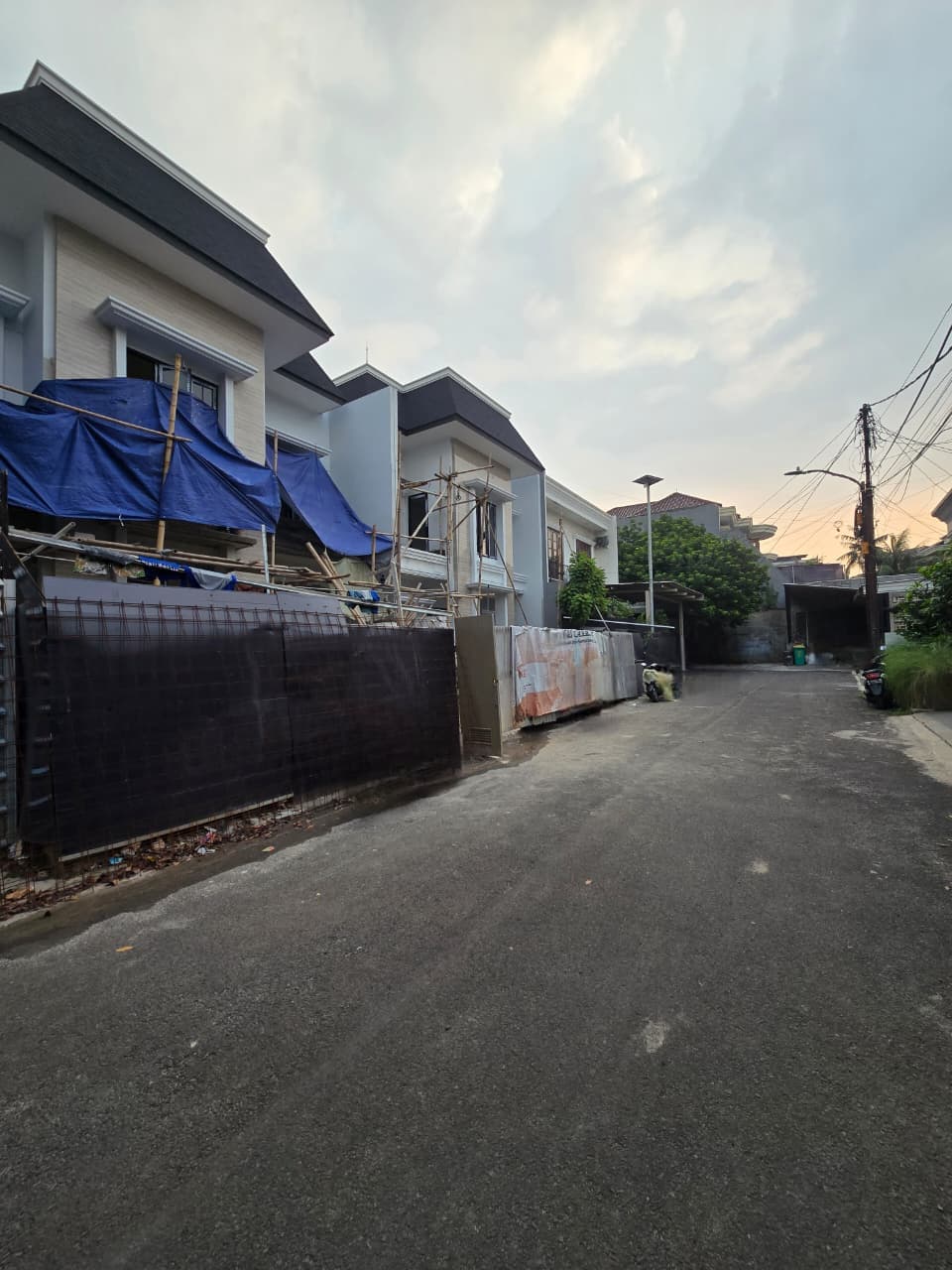 For Sale Brand New Modern Classic House Lebak Bulus