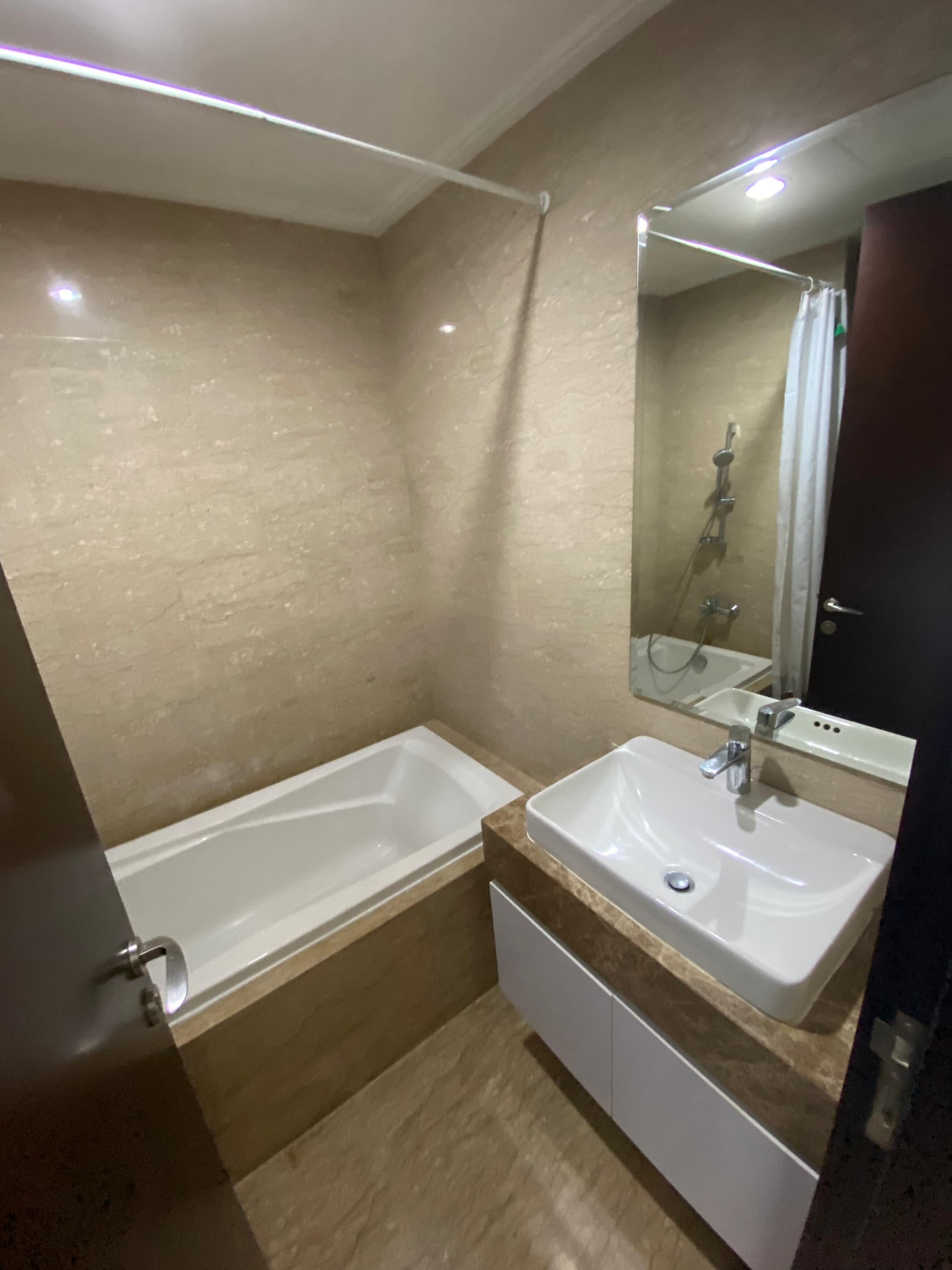 Kamar Mandi Kamar Mandi