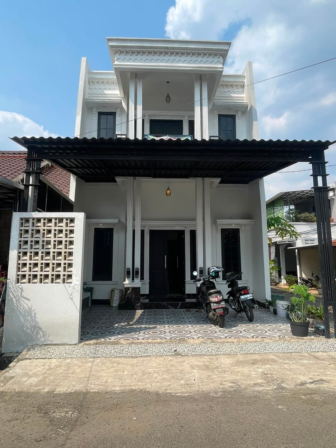 Tampak Depan Tampak Depan