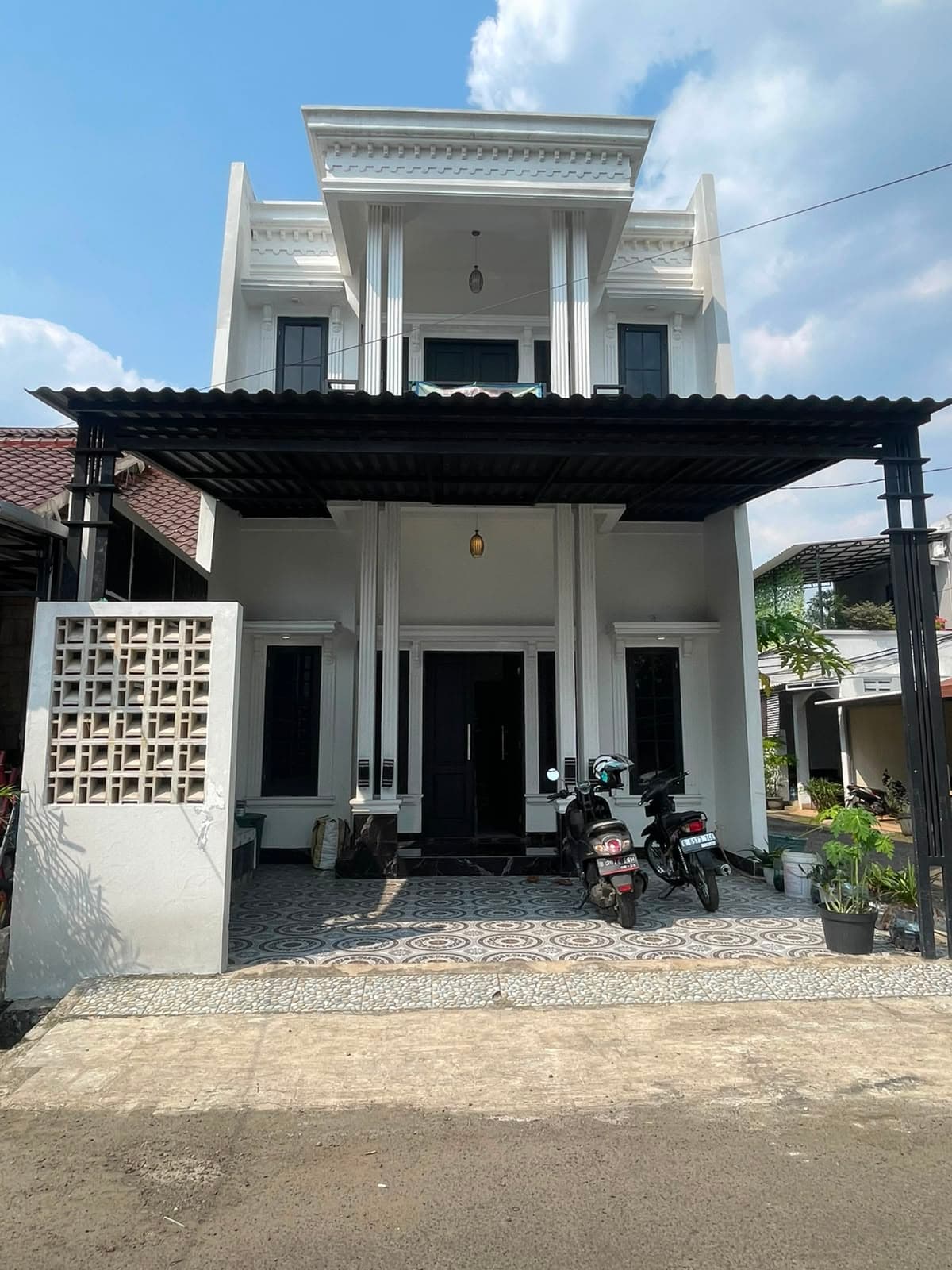 Tampak Depan Tampak Depan