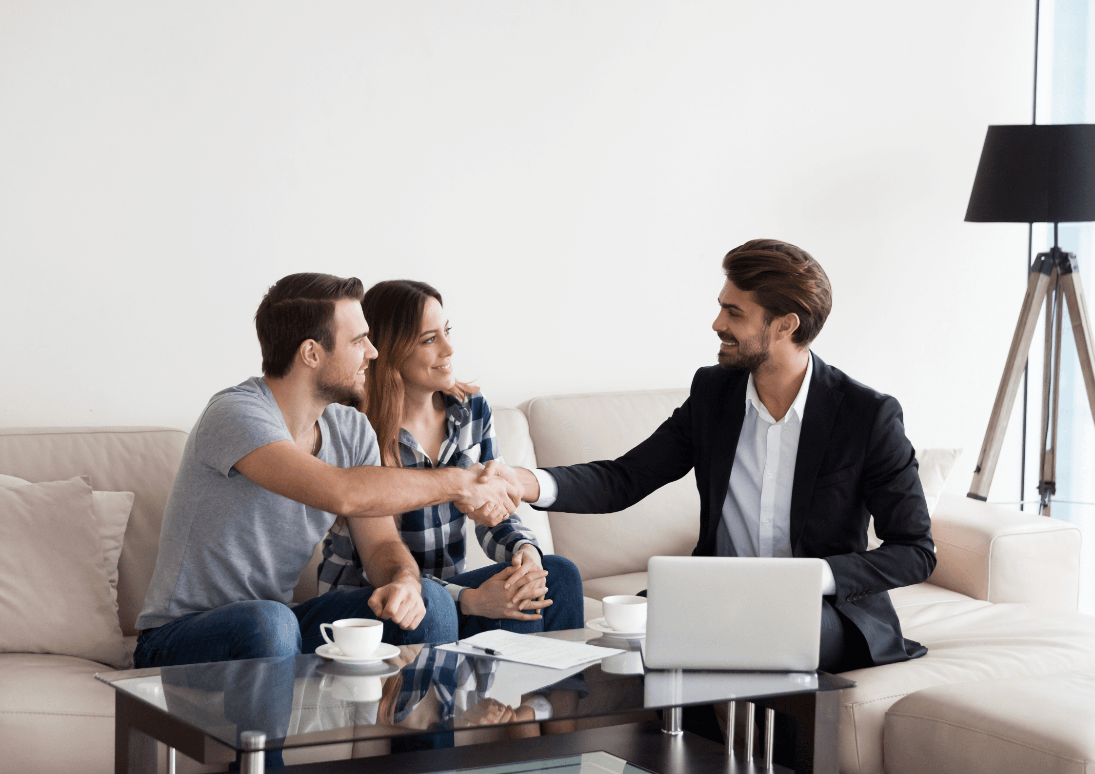 🏡 5 Alasan Kenapa Kamu Wajib Pakai Agen Properti