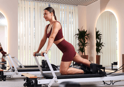 Pilates & Yoga: Tren Olahraga Urban untuk Sehat 2025 Pilates & Yoga: Tren Olahraga Urban untuk Sehat 2025